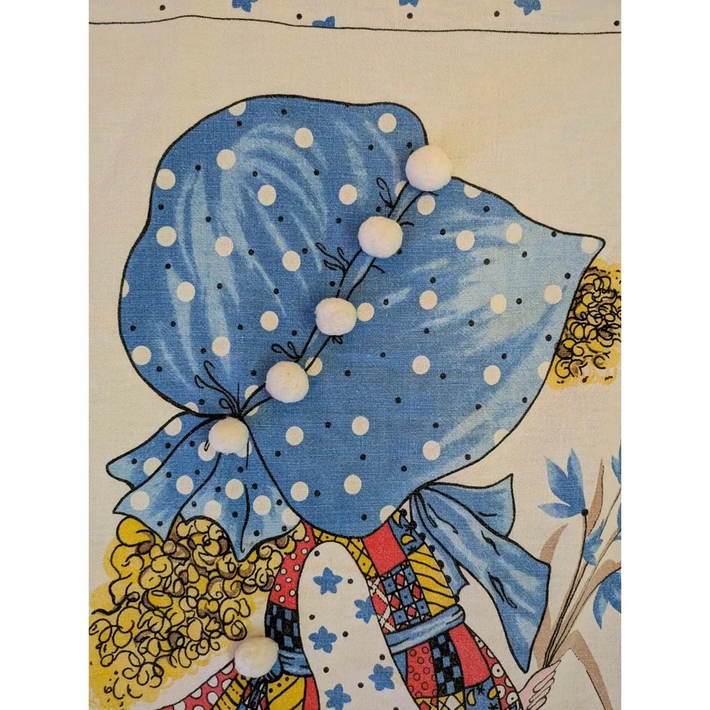 Vtg Holly Hobbie Quilted Blanket Cottagecore Grandmacore Prairie 70s 3-D PomPom
